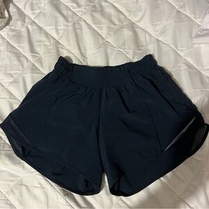 Lululemon hotty hot navy shorts